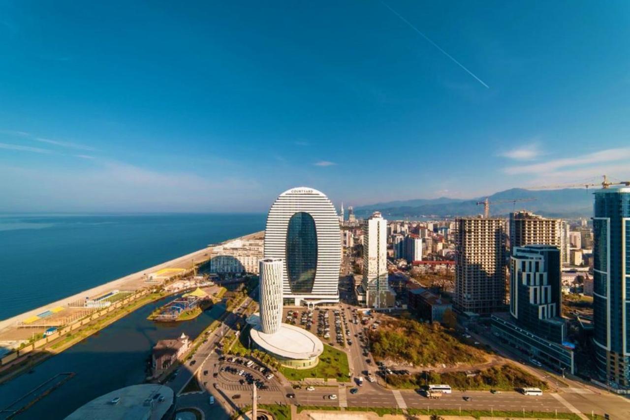 Orbi City - Seaside Apartments Batumi Esterno foto
