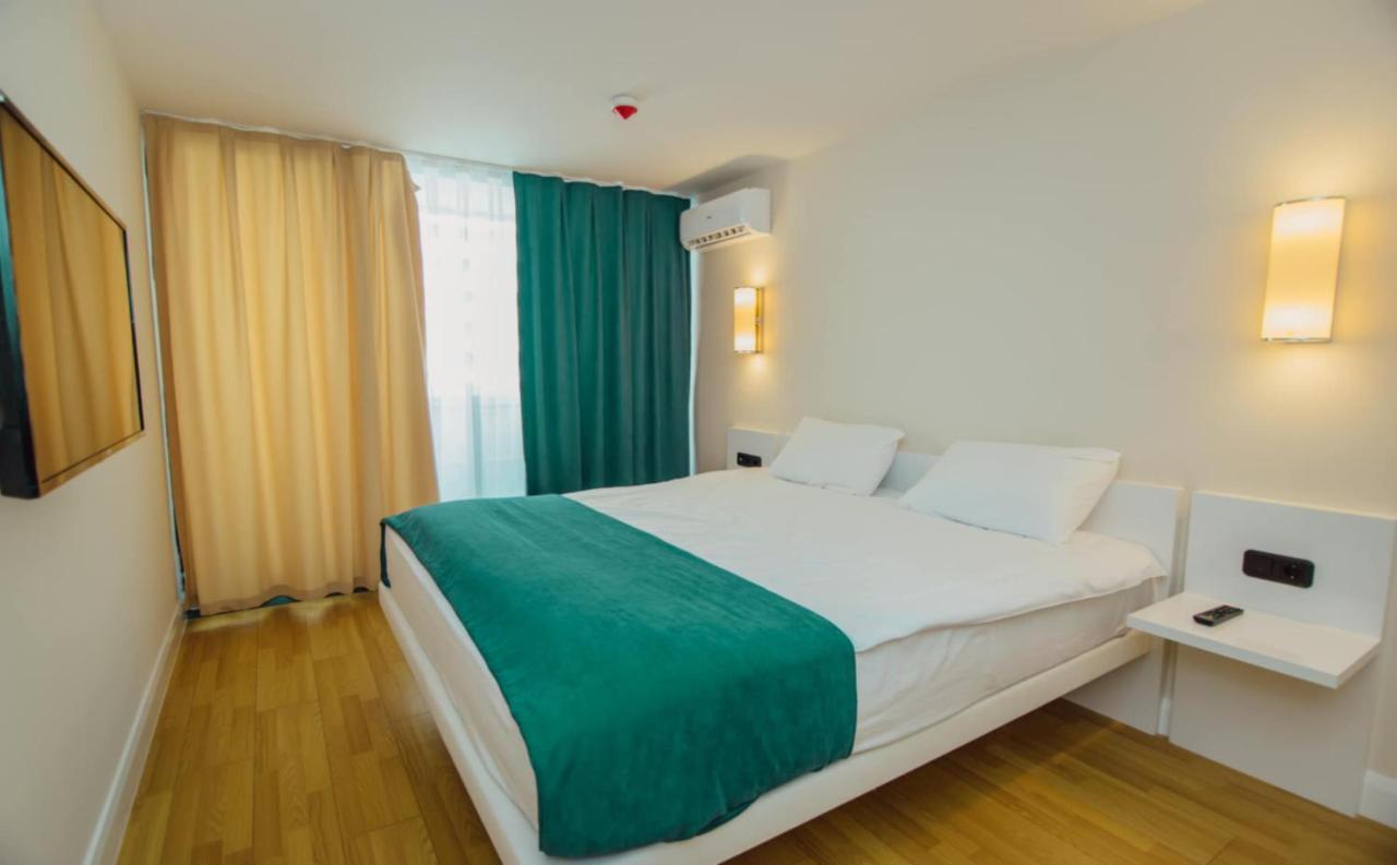 Orbi City - Seaside Apartments Batumi Esterno foto