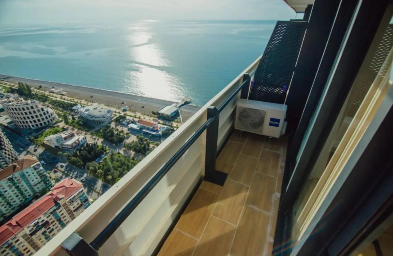 Orbi City - Seaside Apartments Batumi Esterno foto