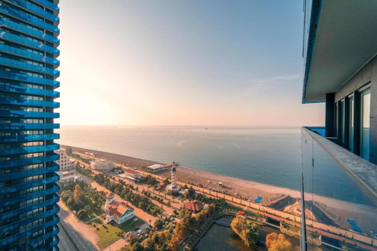 Orbi City - Seaside Apartments Batumi Esterno foto