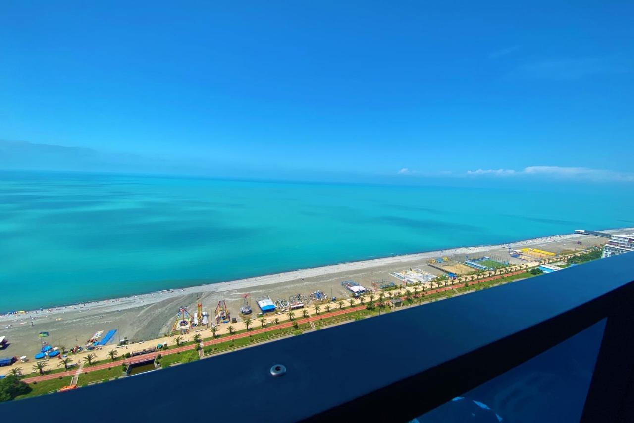 Orbi City - Seaside Apartments Batumi Esterno foto